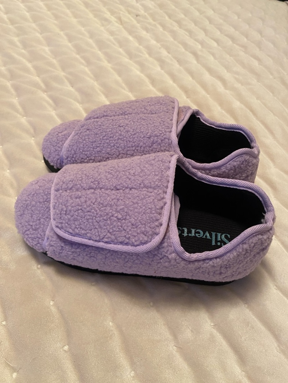 Silverts sleeper lilac ladies size 9